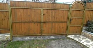 Купить распашные ворота деревянные Арсеньев, цена от 2793 руб.